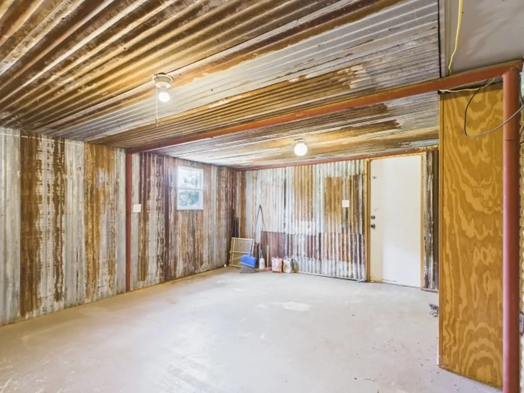 29118 N State Highway 19 Athens TX 75752