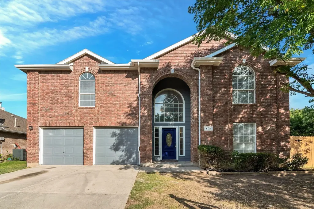 5717 Parkwood Trail Haltom City TX 76137