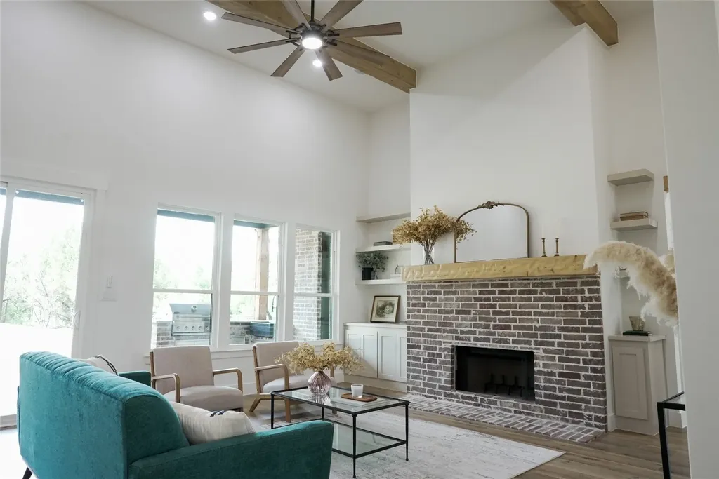 1074 Preserve Street Weatherford TX 76085