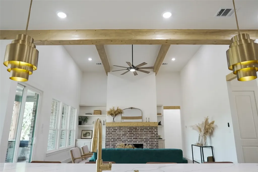 1074 Preserve Street Weatherford TX 76085