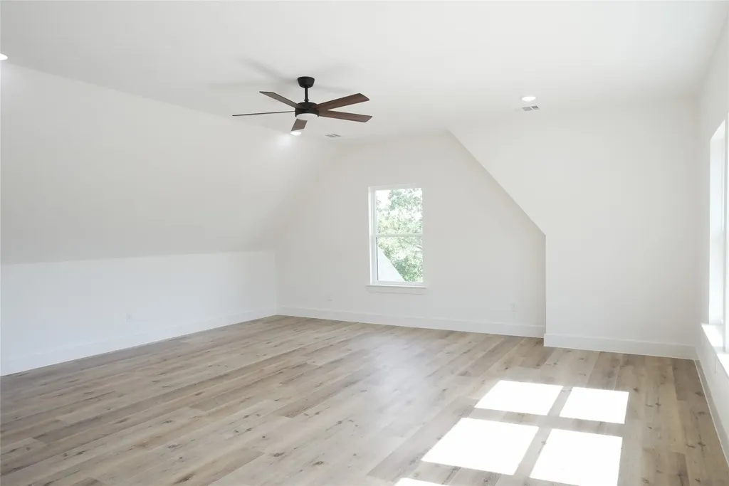 1074 Preserve Street Weatherford TX 76085