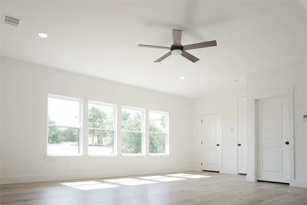 1074 Preserve Street Weatherford TX 76085