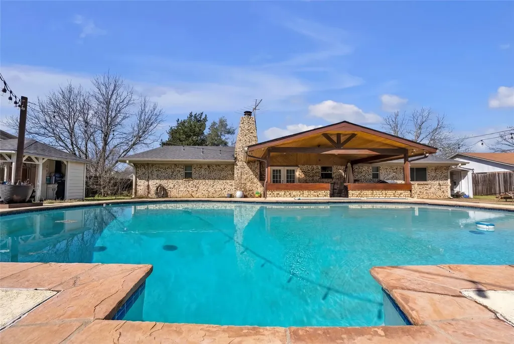 311 Shady Oak Road Keene TX 76059