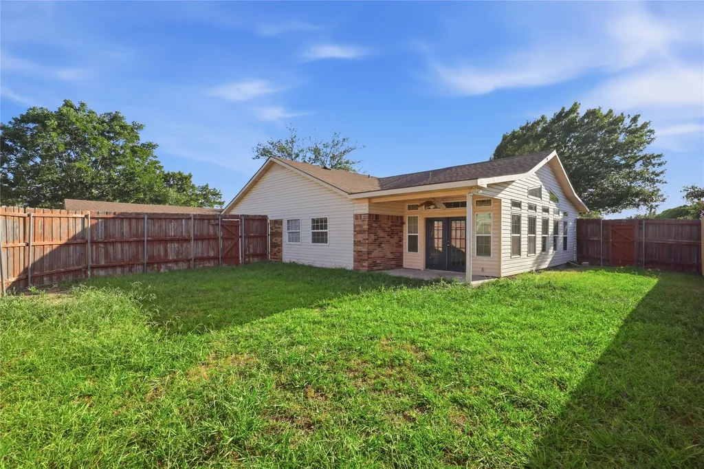 2740 Cancun Lane Dallas TX 75287