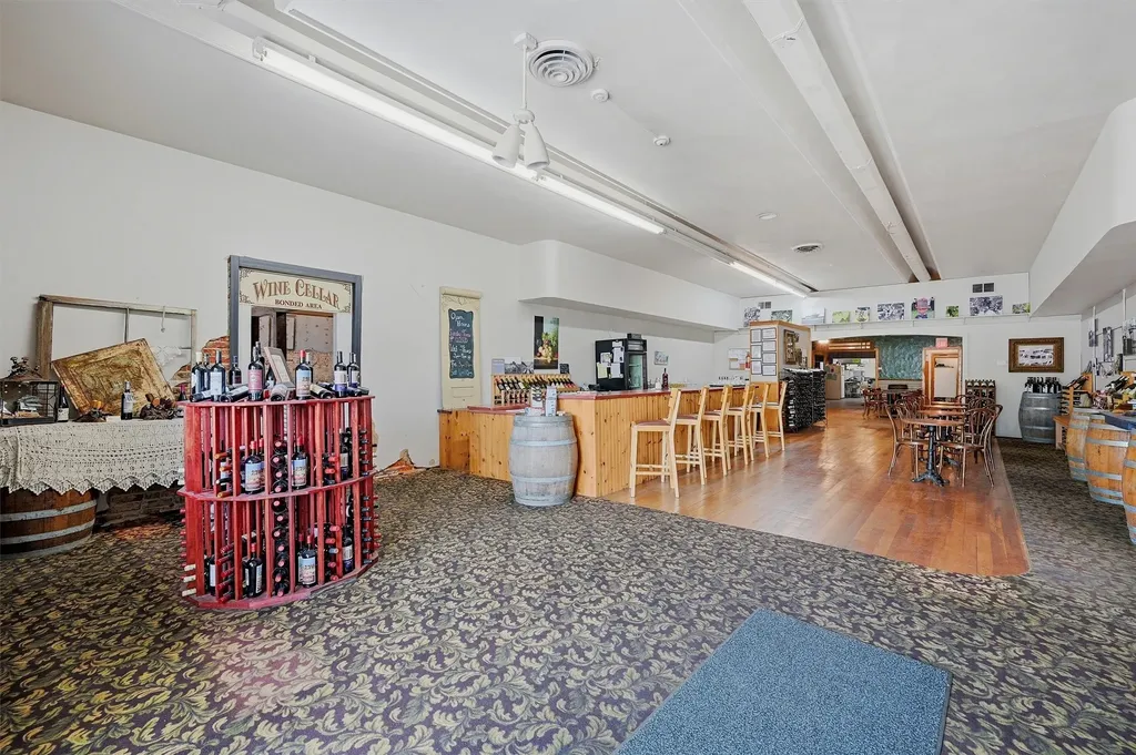 220 W Main Street Denison TX 75020