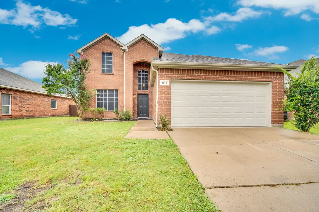 1113 Skylark Drive Burleson TX 76028
