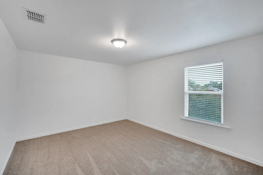 1113 Skylark Drive Burleson TX 76028