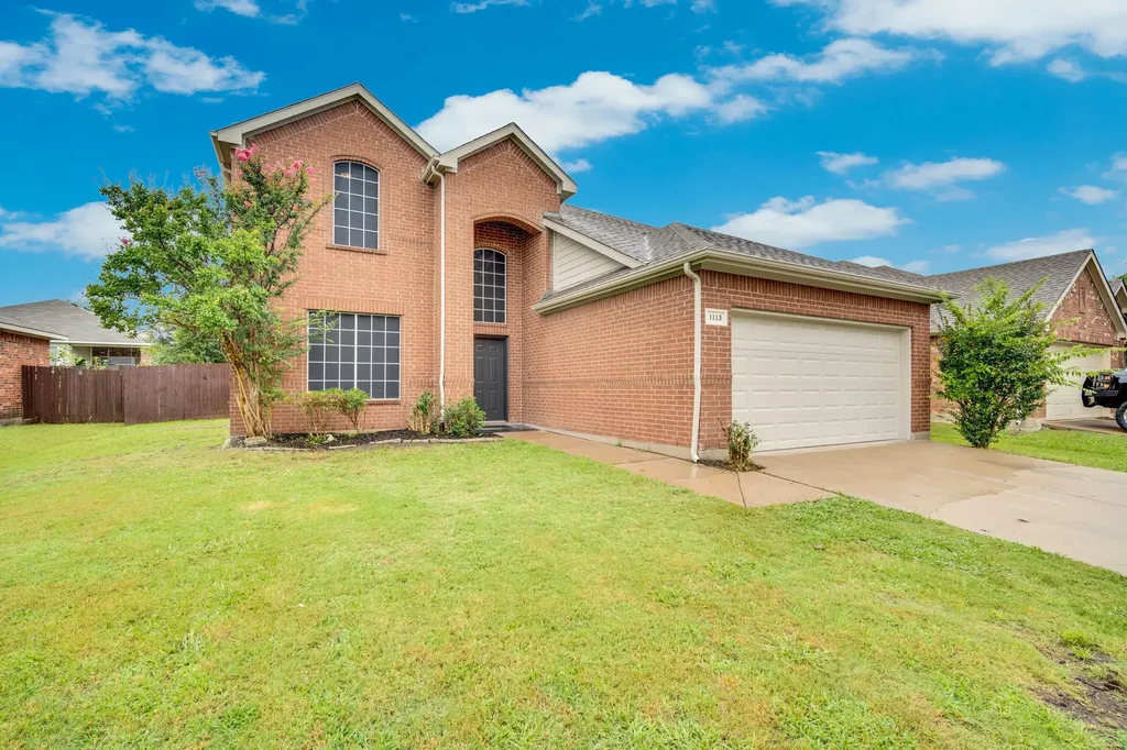 1113 Skylark Drive Burleson TX 76028