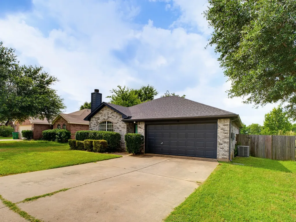 600 Stirling Road Rhome TX 76078
