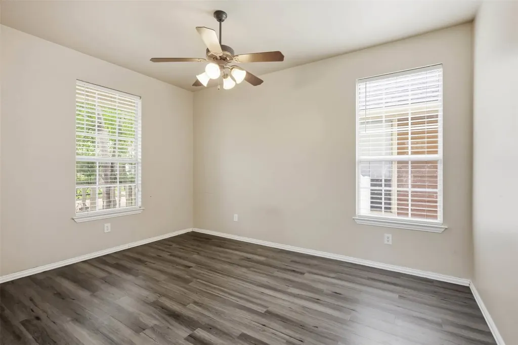 1833 Forsythe Drive Savannah TX 76227