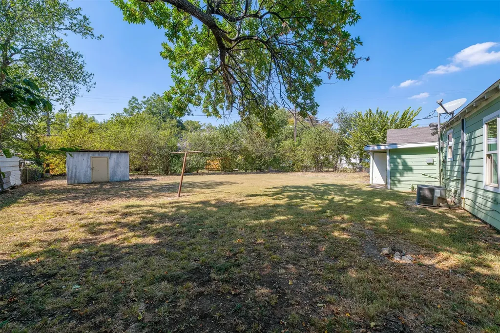 102 San Saba Avenue Benbrook TX 76126