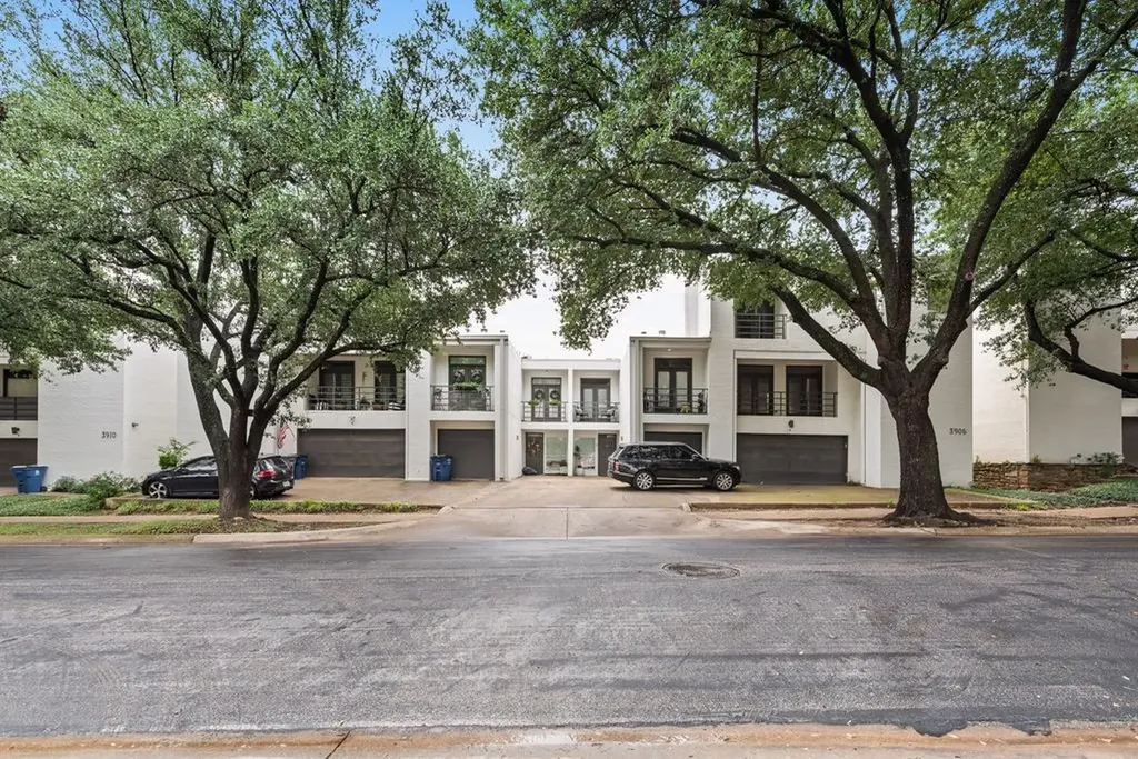 3906 Buena Vista Street Dallas TX 75204