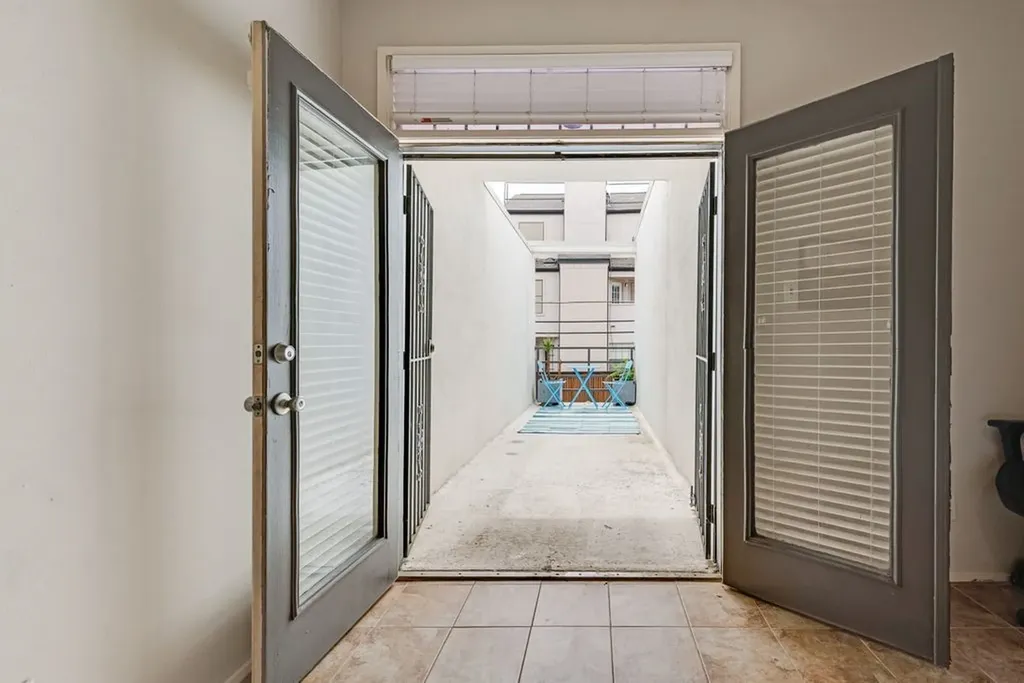 3906 Buena Vista Street Dallas TX 75204