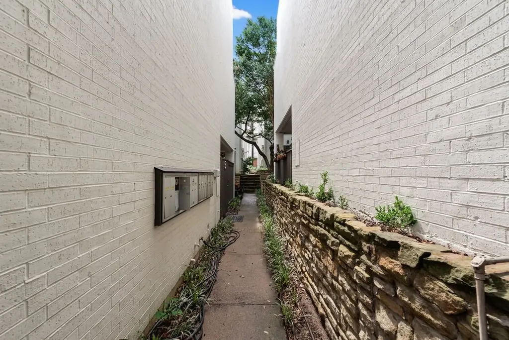 3906 Buena Vista Street Dallas TX 75204