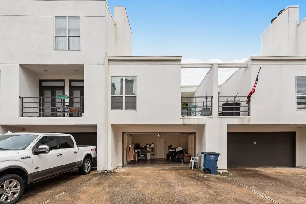 3906 Buena Vista Street Dallas TX 75204