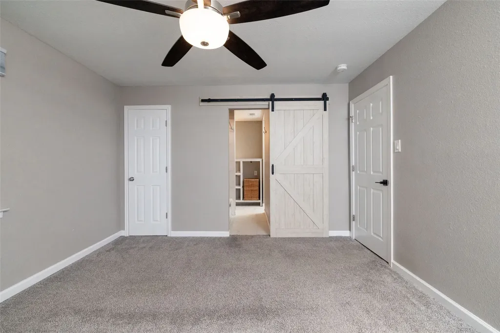 702 Commerce Street Euless TX 76040