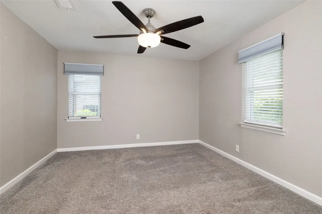 702 Commerce Street Euless TX 76040