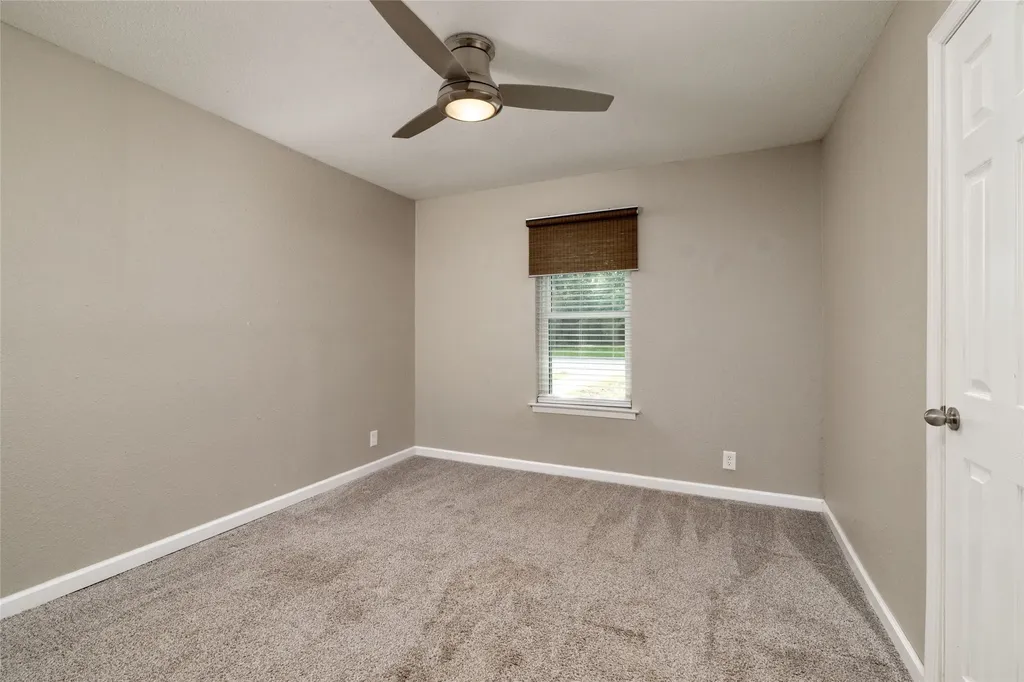 702 Commerce Street Euless TX 76040