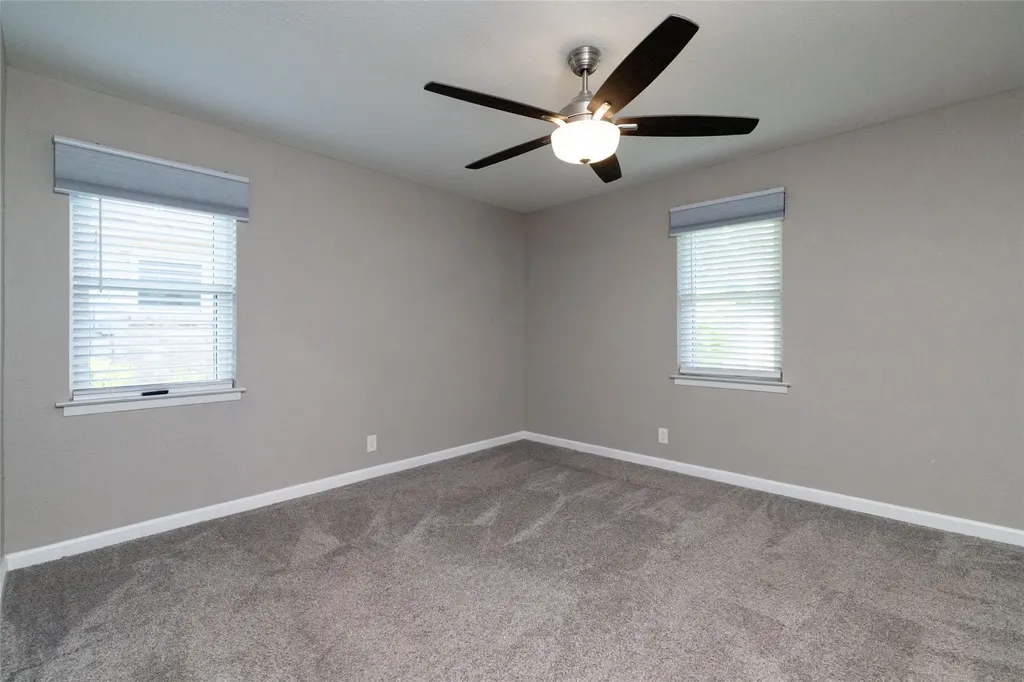 702 Commerce Street Euless TX 76040
