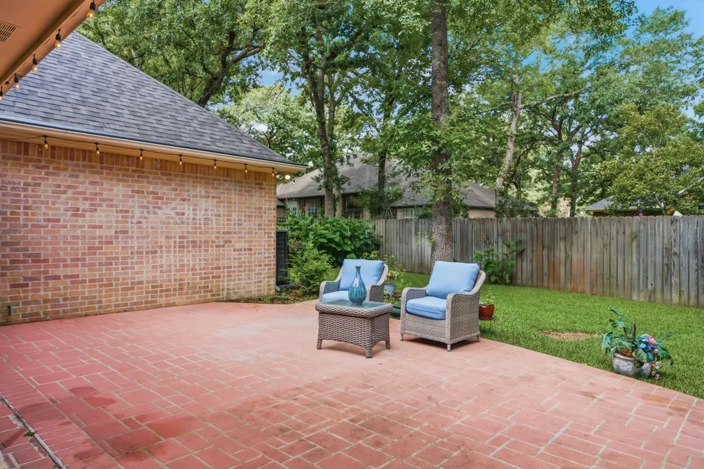 4117 Hollow Oak Circle Tyler TX 75707