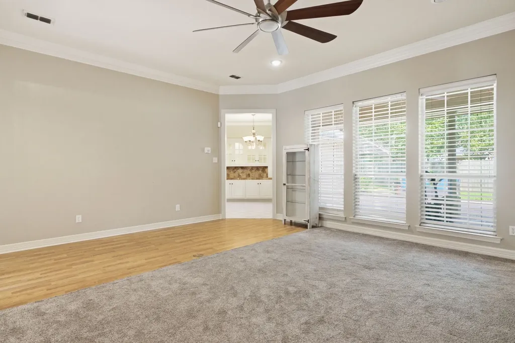 4117 Hollow Oak Circle Tyler TX 75707