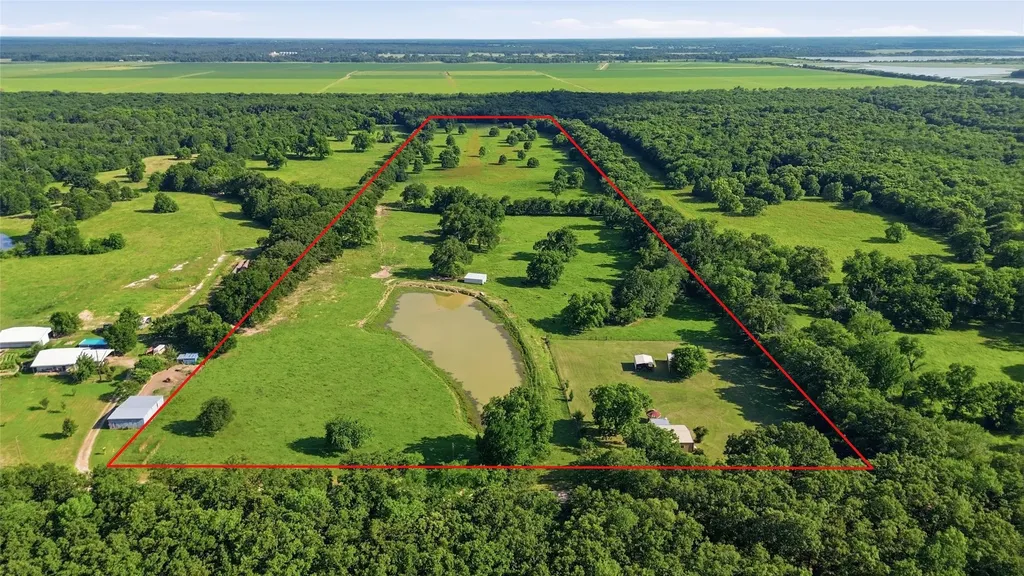 500 County Road 1300 Lake Creek TX 75450
