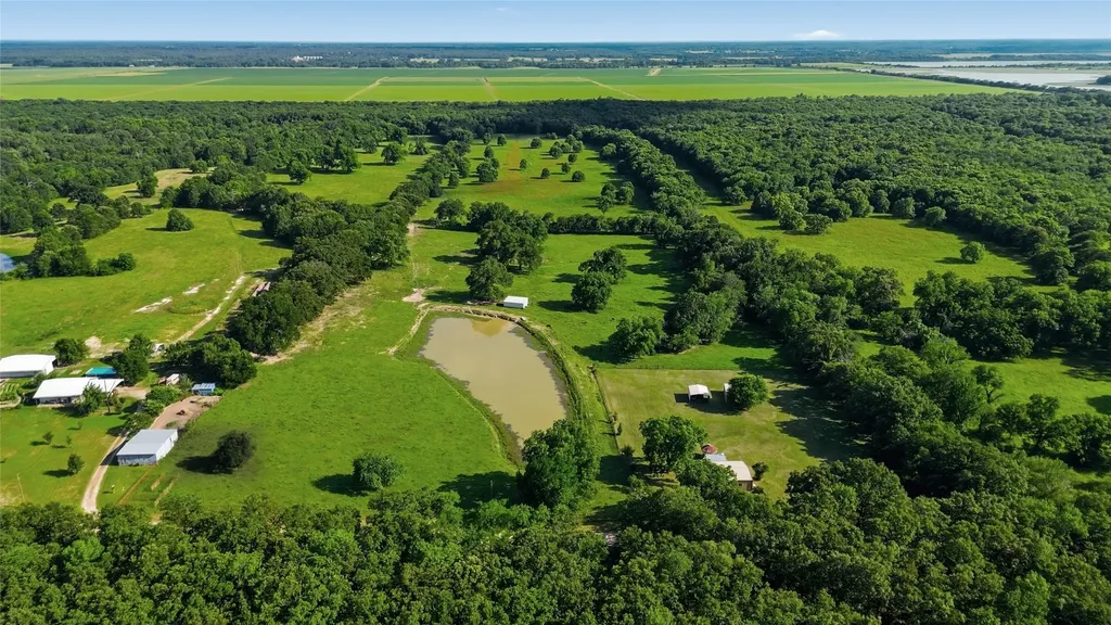500 County Road 1300 Lake Creek TX 75450