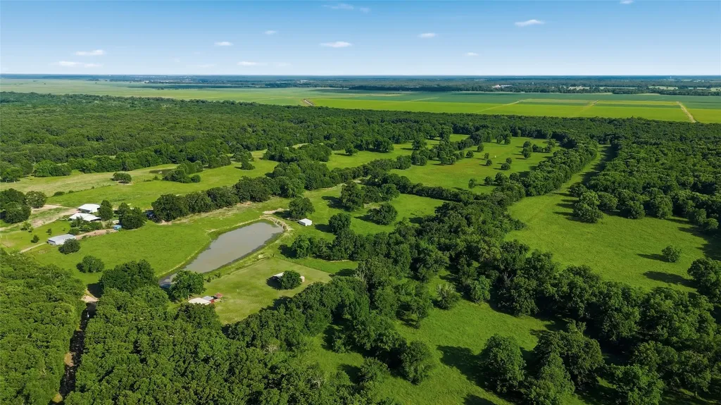 500 County Road 1300 Lake Creek TX 75450