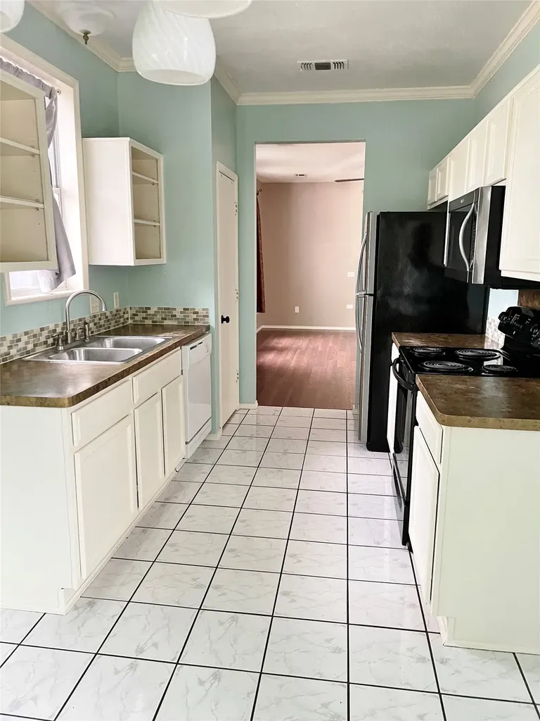 2809 Newport Avenue Denton TX 76209