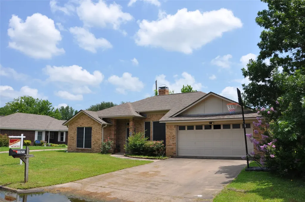 1021 Markeda Sulphur Springs TX 75482