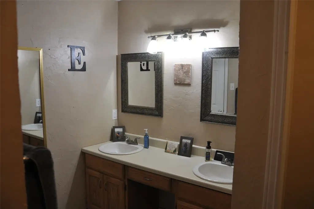 1021 Markeda Sulphur Springs TX 75482