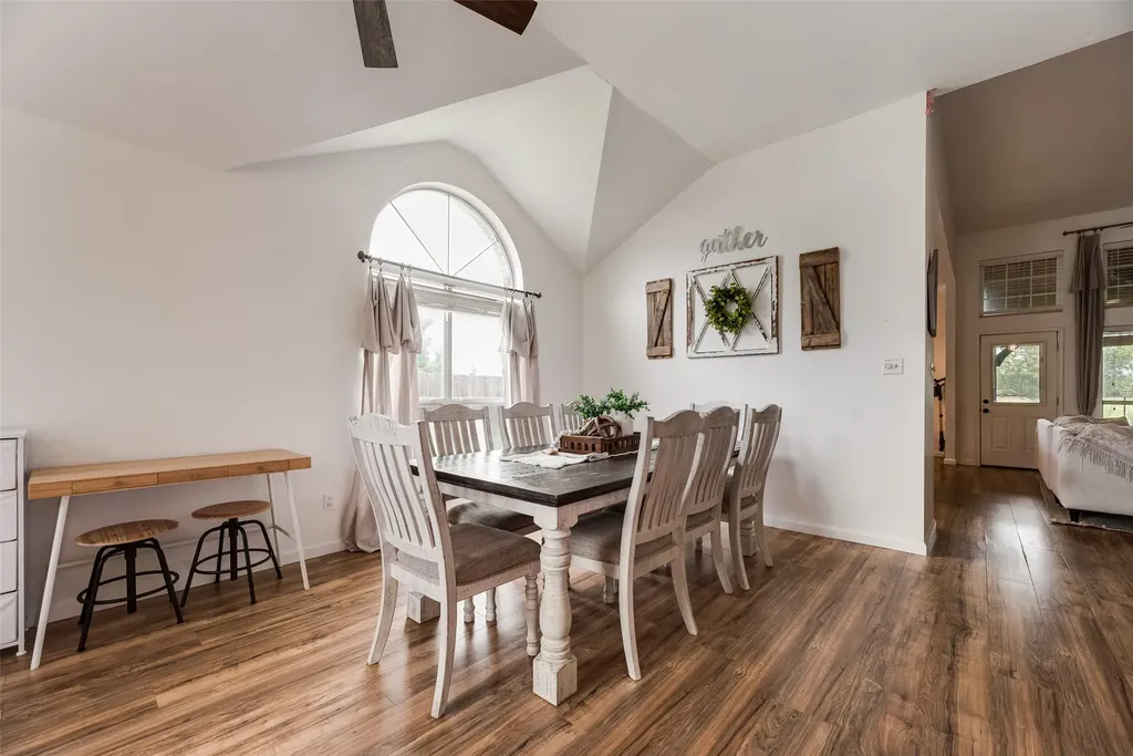 104 Bent Creek Court Waxahachie TX 75165