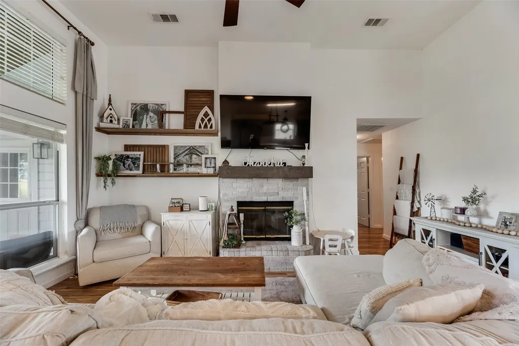 104 Bent Creek Court Waxahachie TX 75165