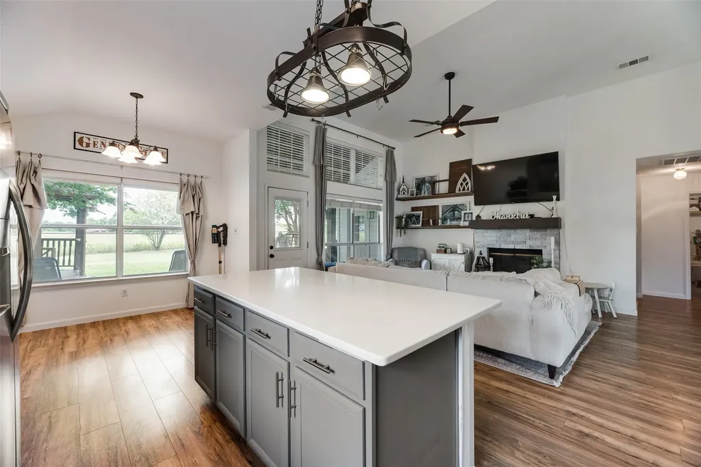 104 Bent Creek Court Waxahachie TX 75165