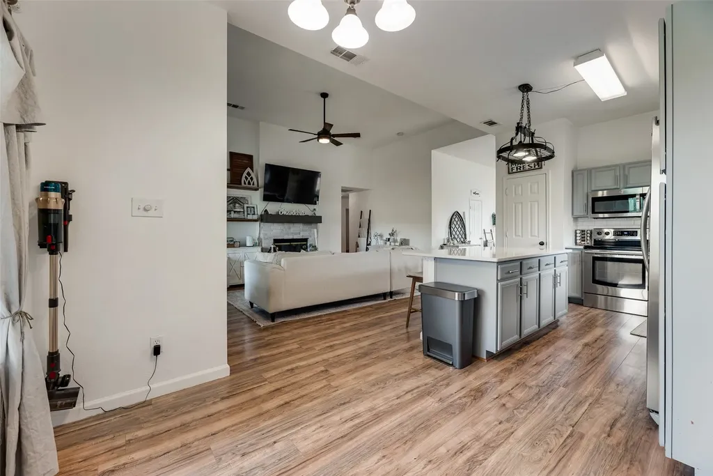104 Bent Creek Court Waxahachie TX 75165