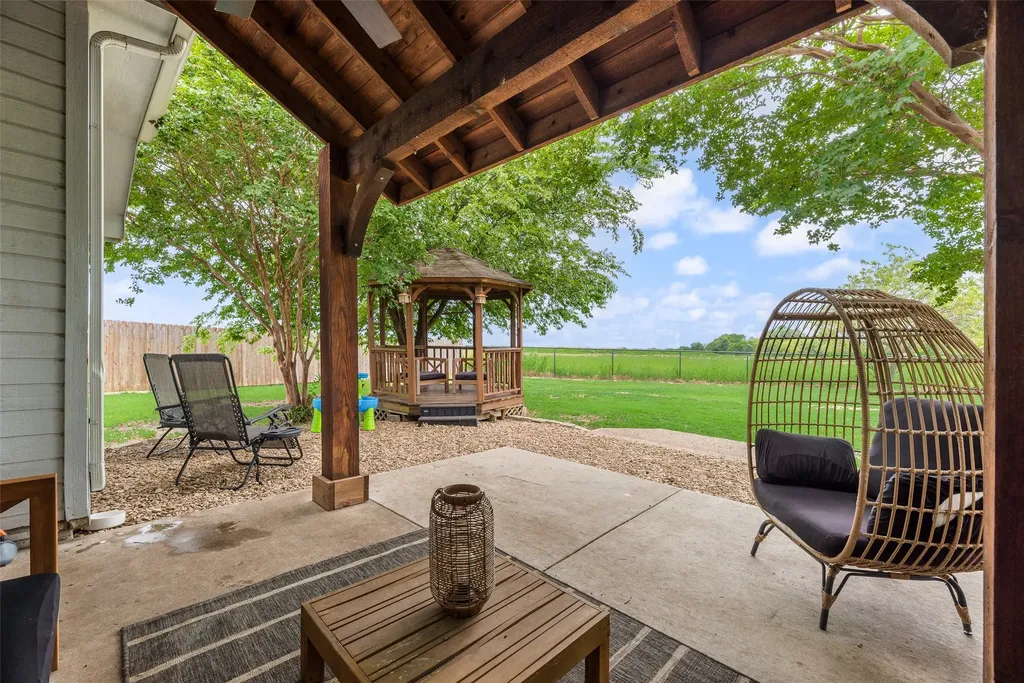 104 Bent Creek Court Waxahachie TX 75165