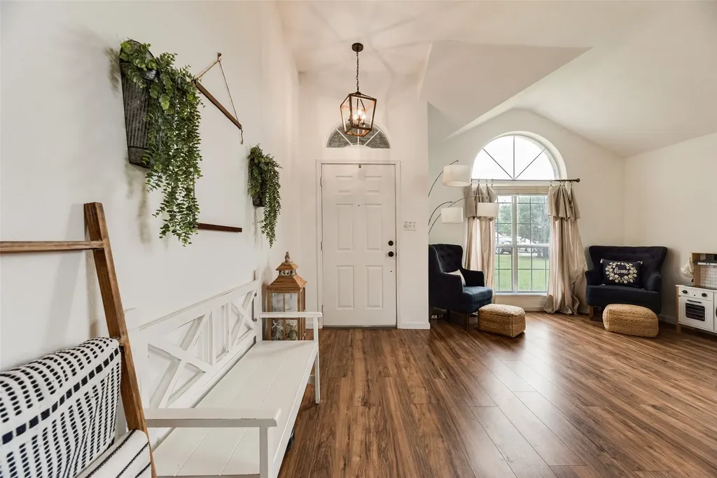 104 Bent Creek Court Waxahachie TX 75165