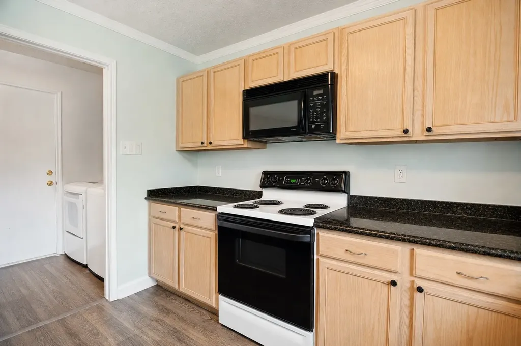 8105 Montecito Drive Denton TX 76210