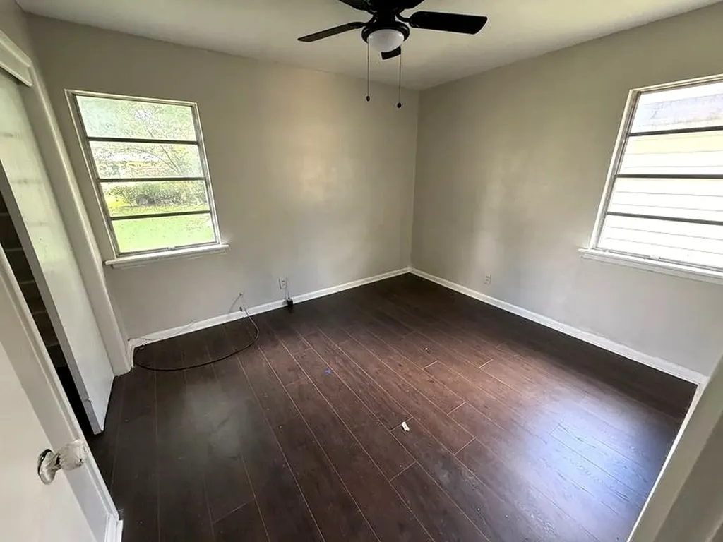 780 Betty Lane Hurst TX 76053