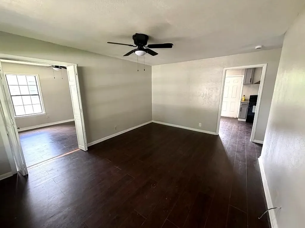 780 Betty Lane Hurst TX 76053