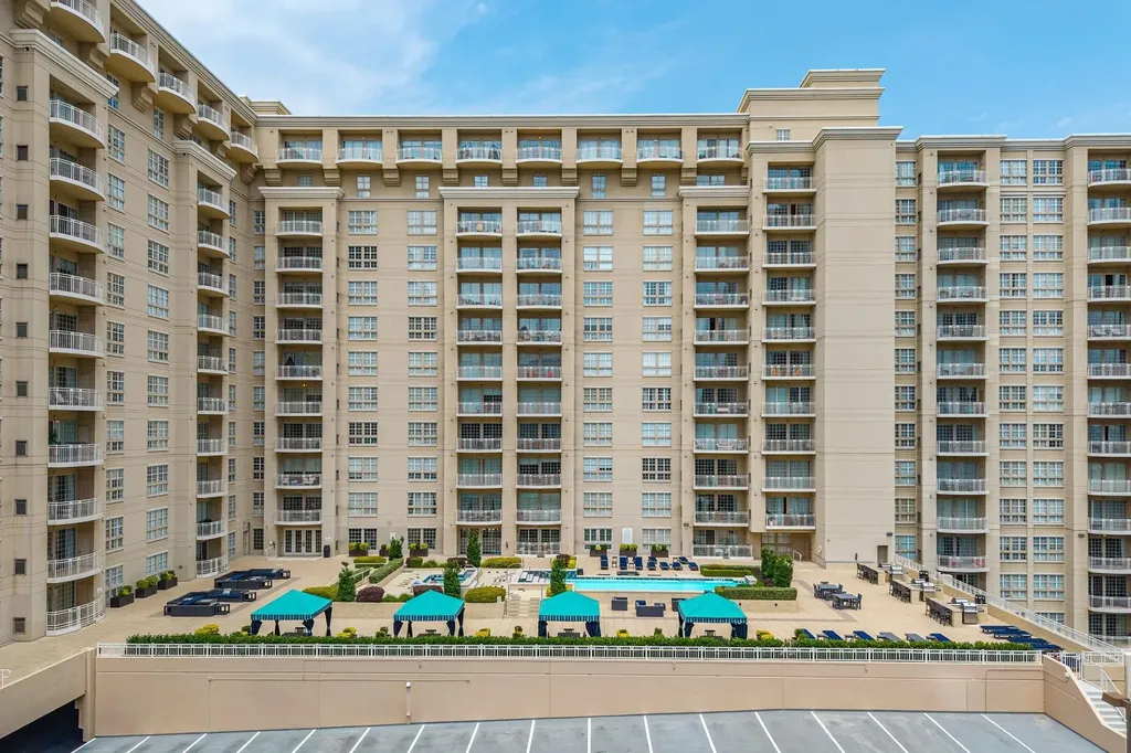 3225 Turtle Creek Boulevard Dallas TX 75219