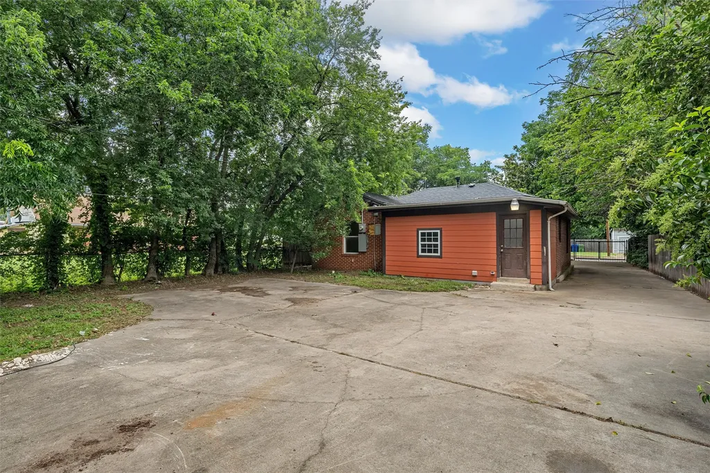 2608 Mcferrin Avenue Waco TX 76708