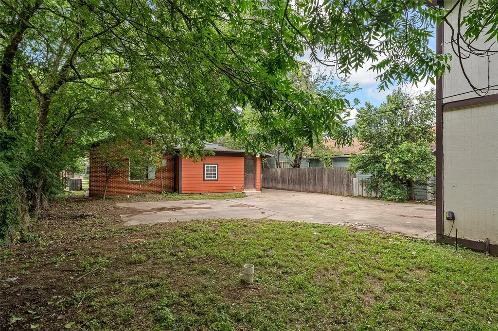 2608 Mcferrin Avenue Waco TX 76708