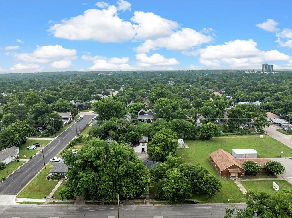 2608 Mcferrin Avenue Waco TX 76708