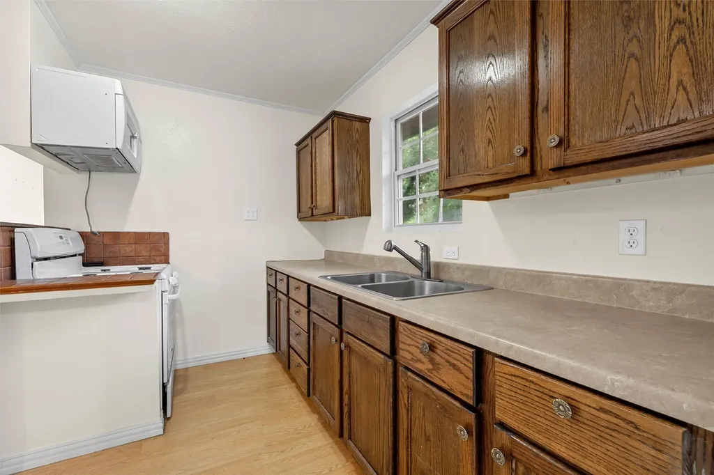 2608 Mcferrin Avenue Waco TX 76708