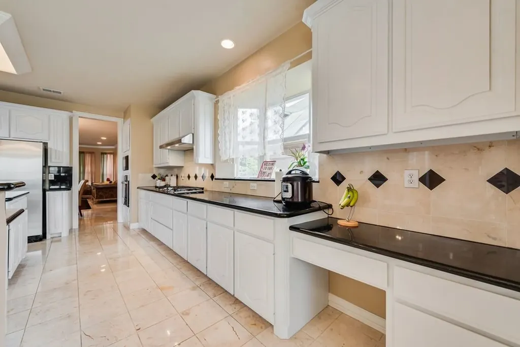 6634 Shell Flower Lane Dallas TX 75252