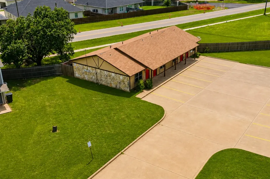 1411 Courtney Place Cleburne TX 76033