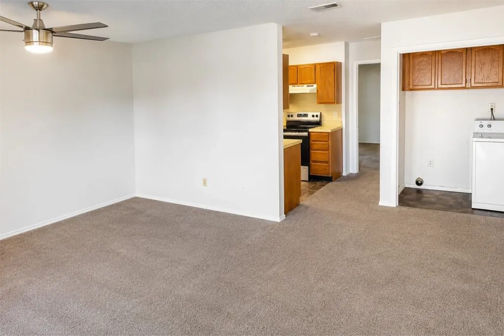 1411 Courtney Place Cleburne TX 76033