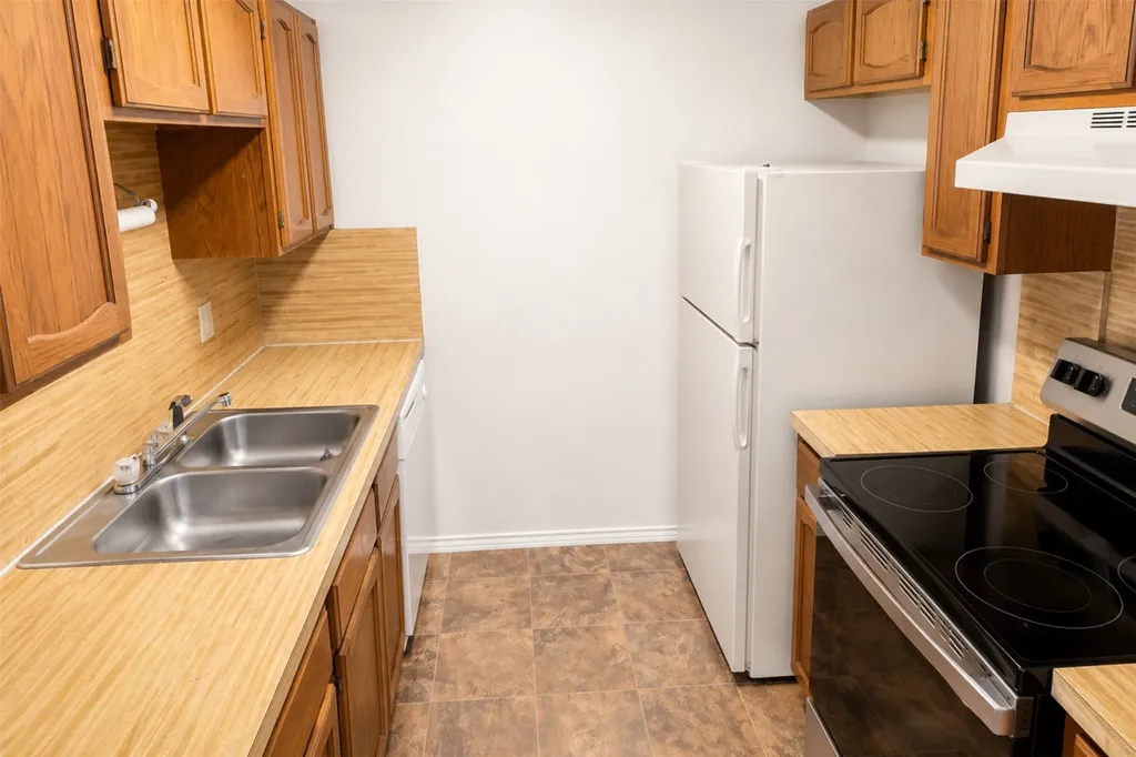 1411 Courtney Place Cleburne TX 76033