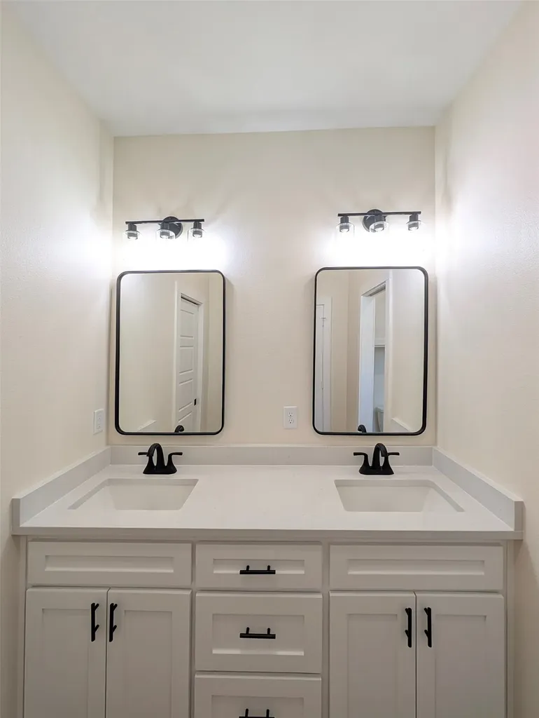 207 Sides Boulevard Bullard TX 75757